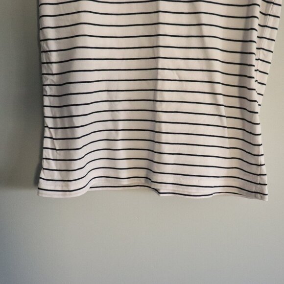 Brandy Melville Women's White Striped Crewneck Stretch T-Shirt Top - Picture 7 of 9